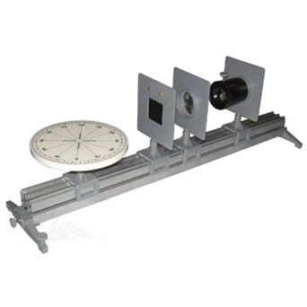 Optics kit with optical bench (60) and full equipment