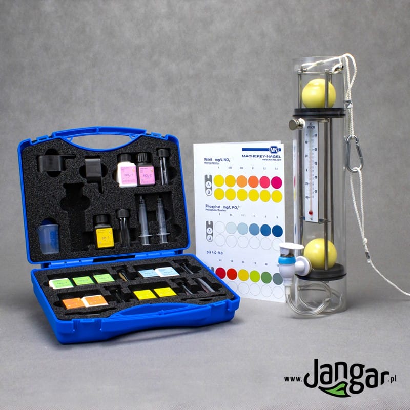 School kit for water analysis with evaporator