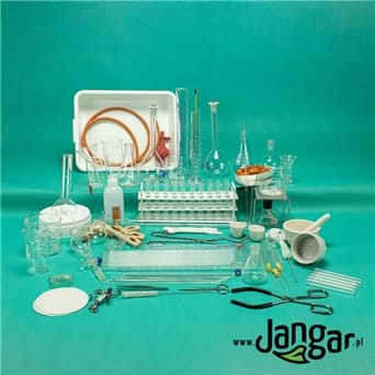 Set of 132 glass elements and laboratory equipment