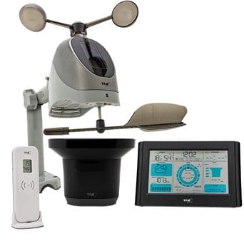 Wireless weather station with WEATHER PRO outdoor instrumentation