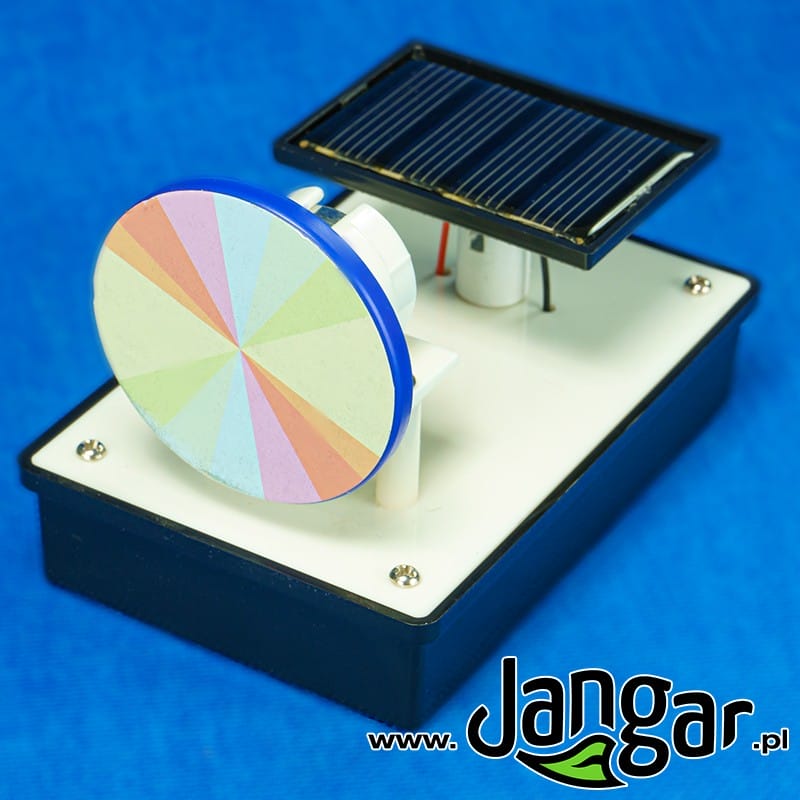 Newton's color circle powered by solar energy