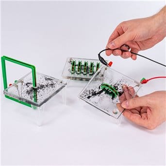 A set of 3 conductors for magnetic field line demonstration