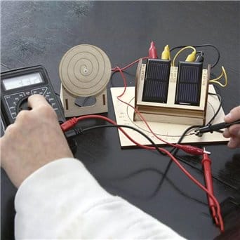 Solar Cell Demonstrator with meter and photovoltaic panels