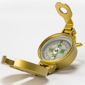 Closed metal compass